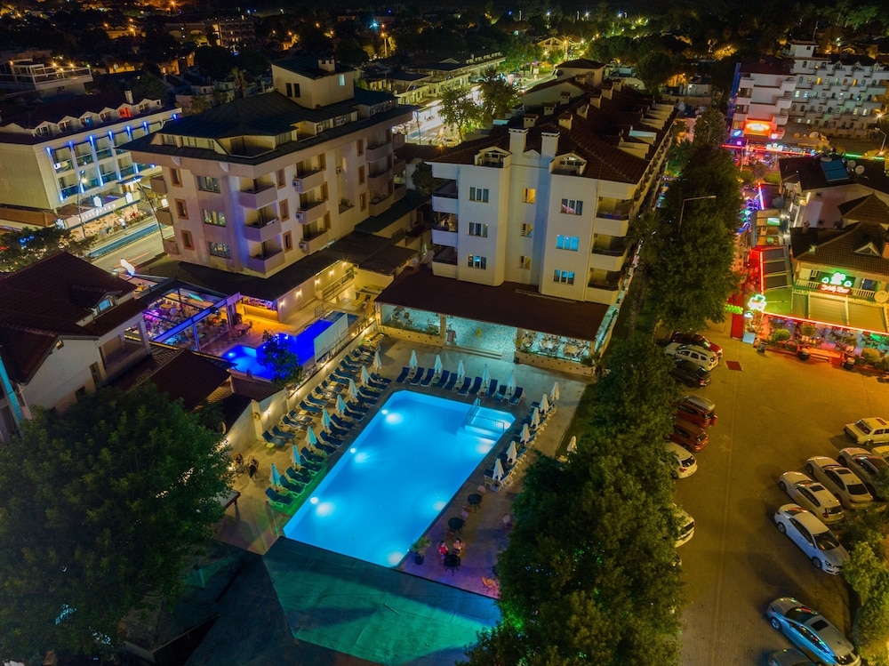 Private Hotel