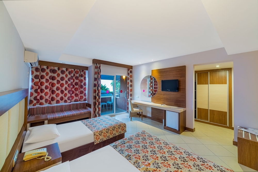 Justiniano Club Alanya Hotel