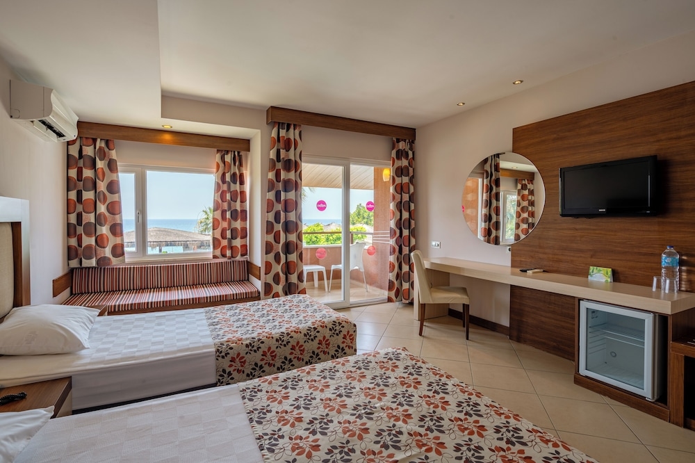 Justiniano Club Alanya Hotel