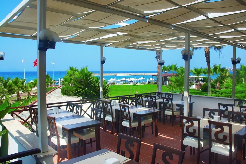 Sentinus Beach Hotel