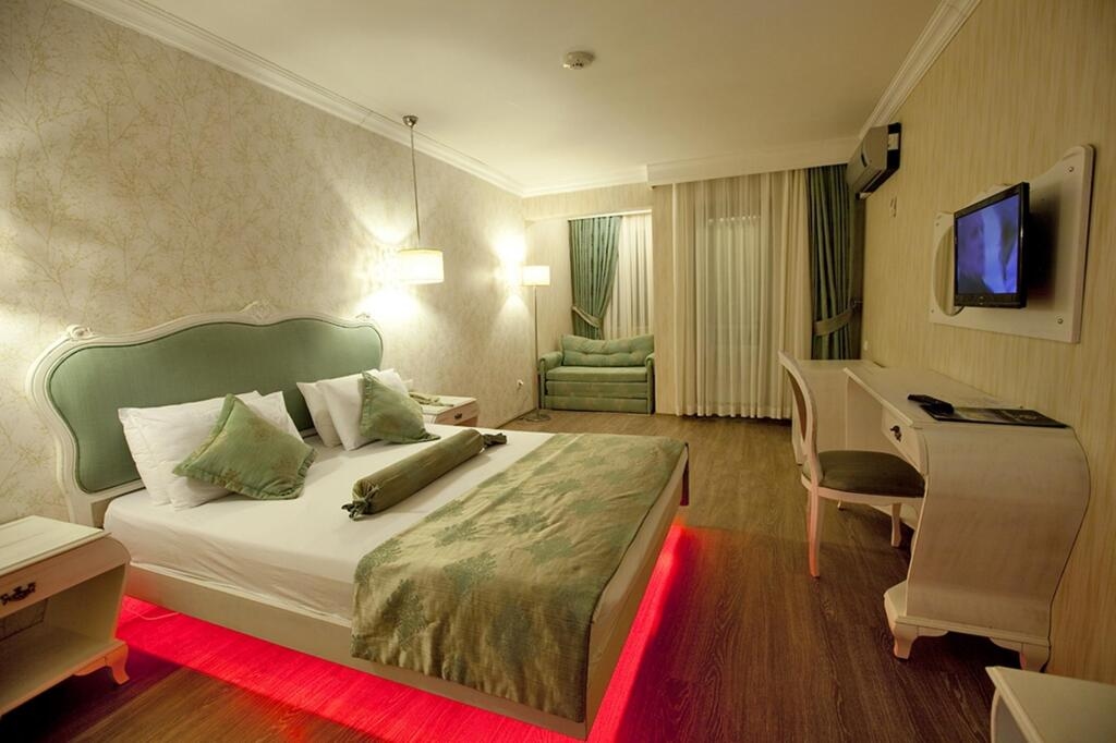 Sentinus Beach Hotel