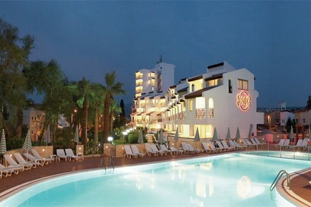 Sentinus Beach Hotel