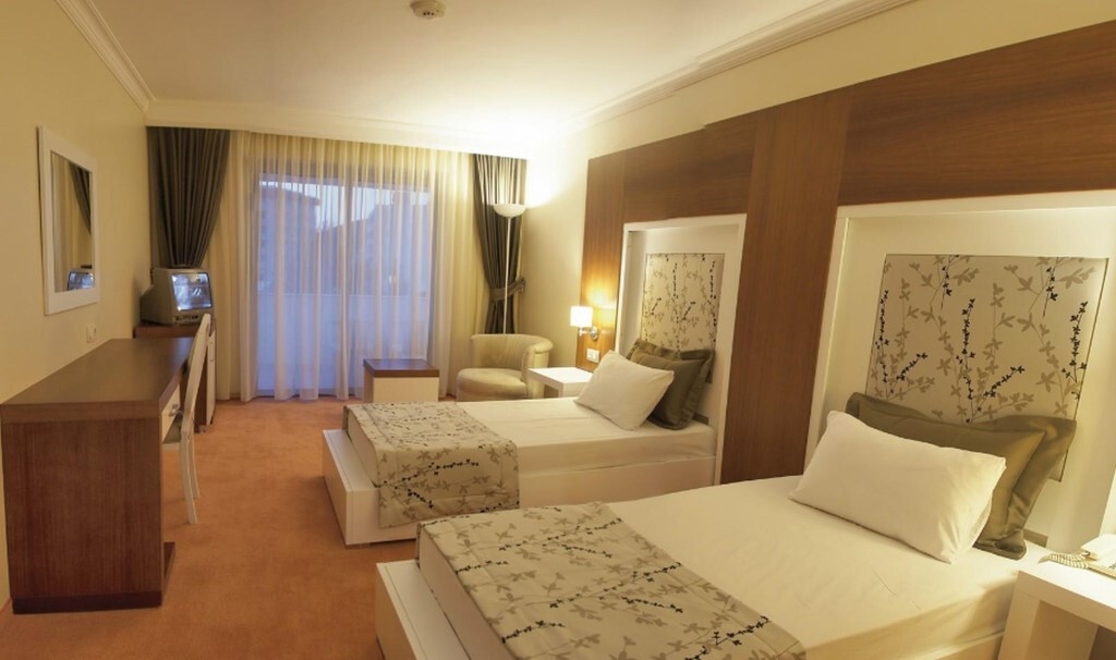 Sentinus Beach Hotel