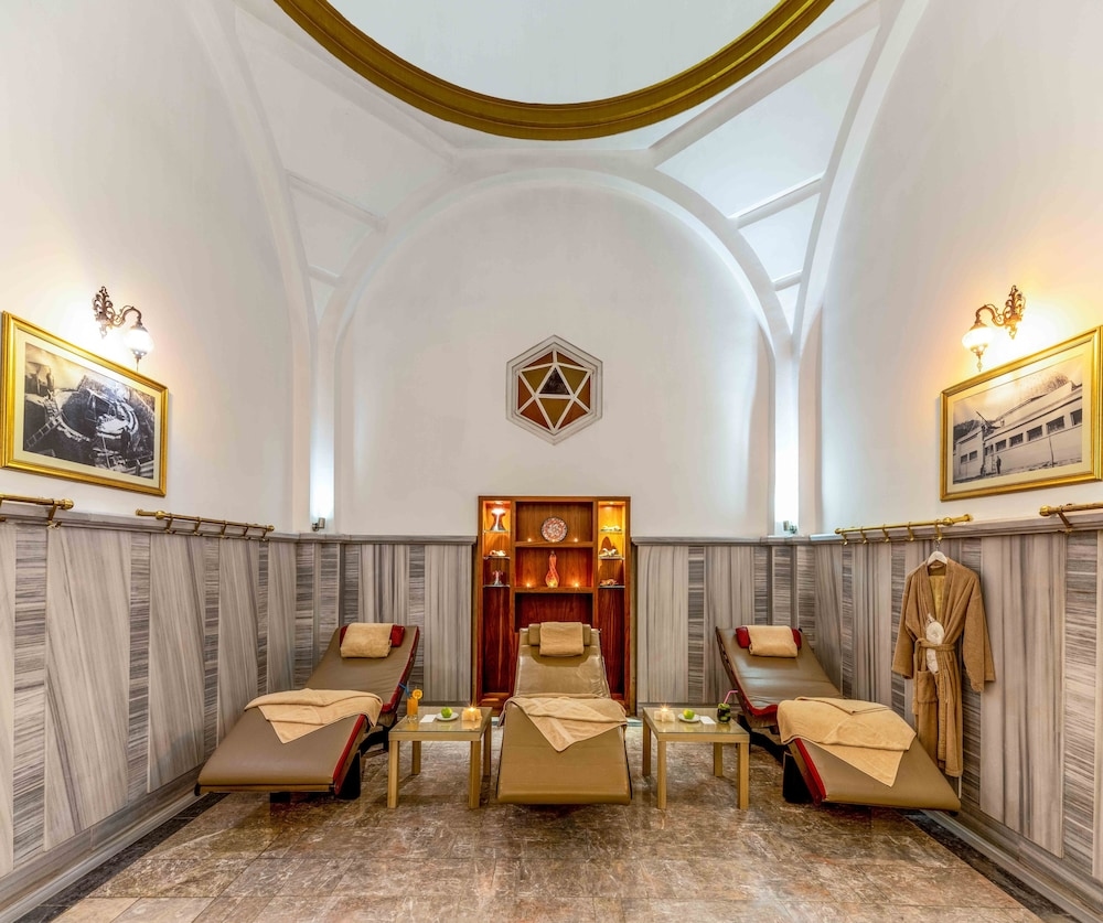 Celik Palas Convention Center & Thermal Spa