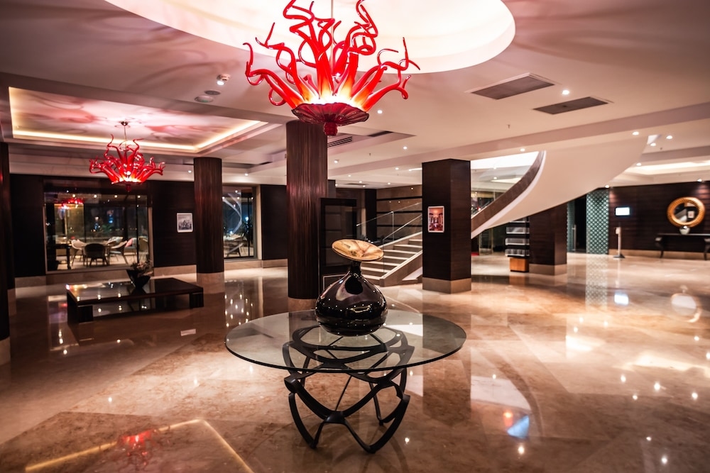 Celik Palas Convention Center & Thermal Spa