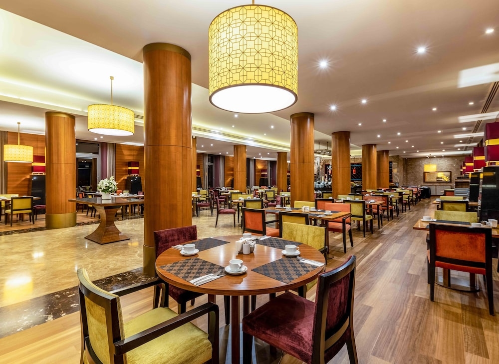 Celik Palas Convention Center & Thermal Spa