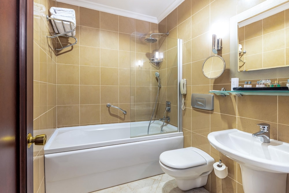 Celik Palas Convention Center & Thermal Spa