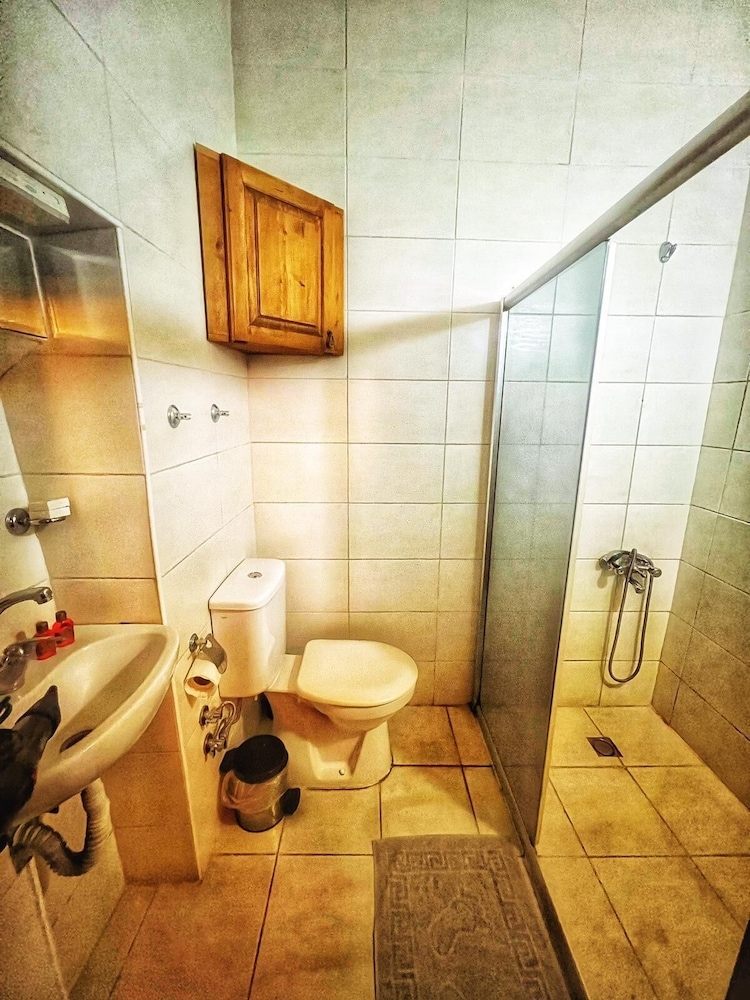 Bir Kedi Villa