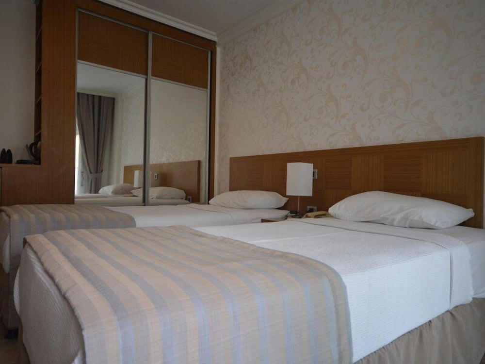 Hotel Devamli