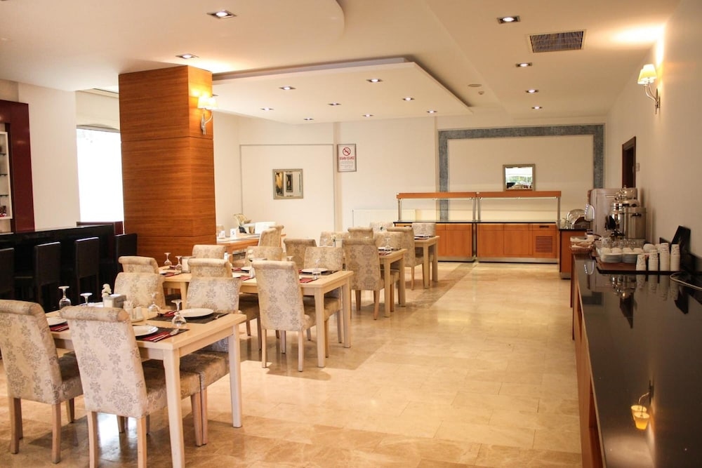 Tuna Otel