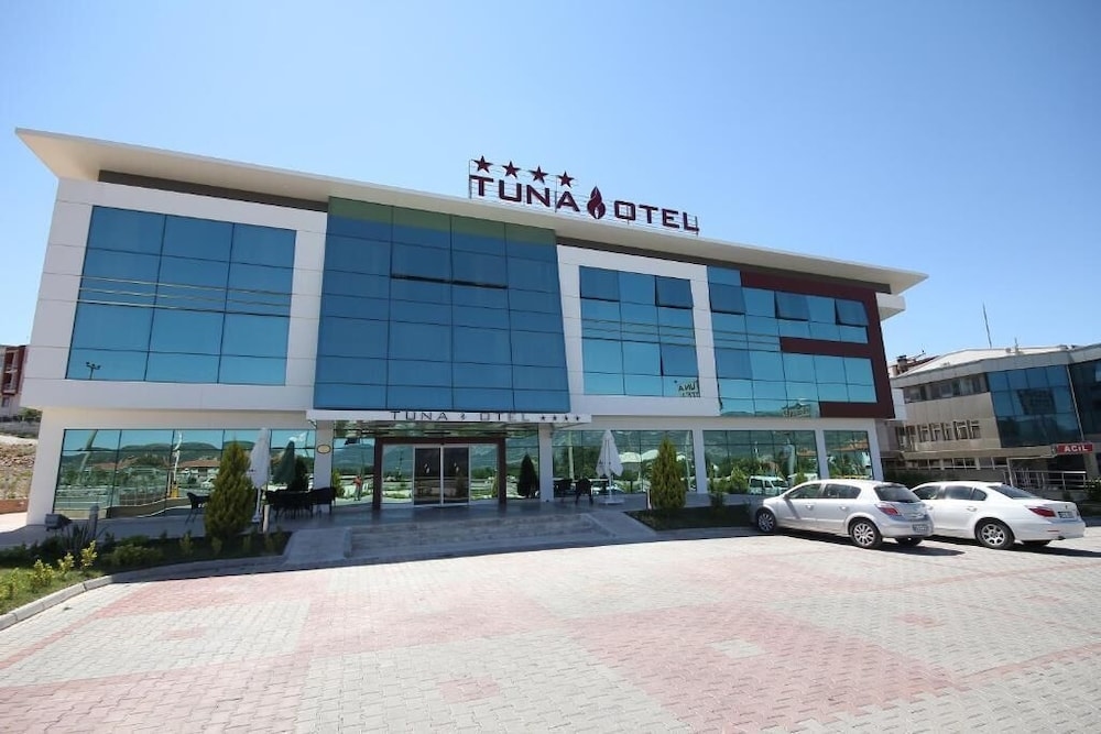Tuna Otel