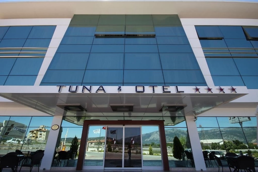 Tuna Otel