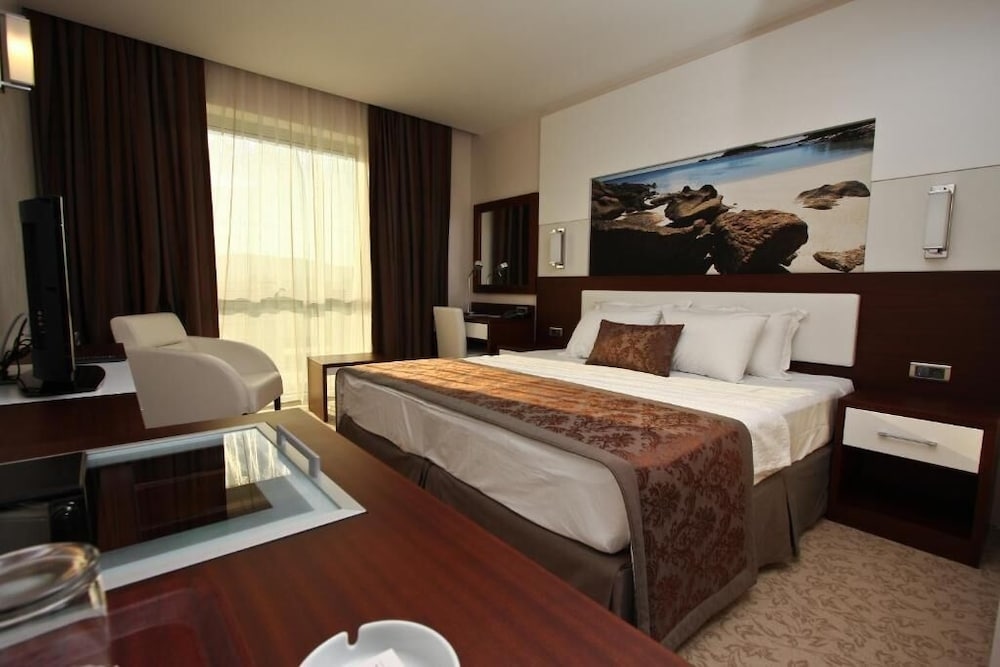 Tuna Otel