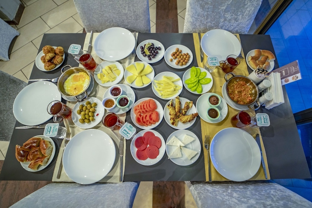 Aksular Hotel