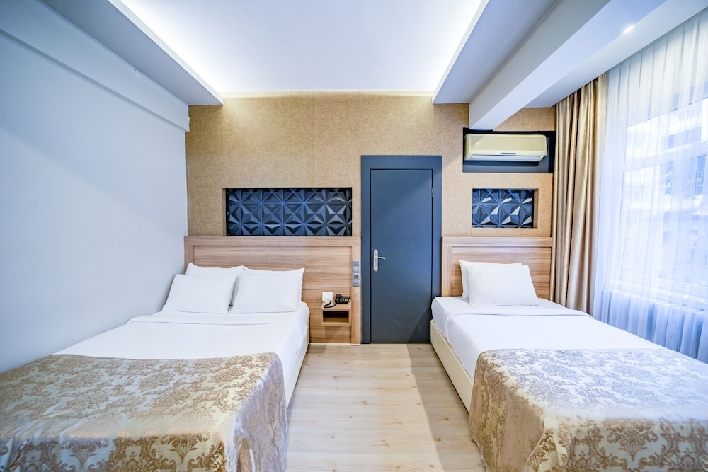 Aksular Hotel