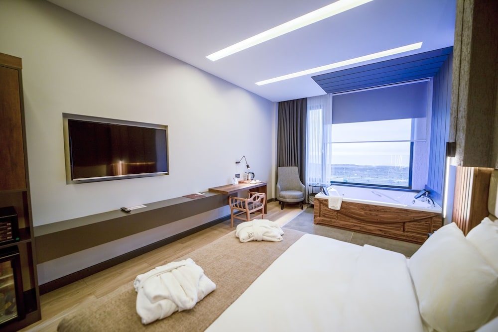 Aksular Hotel