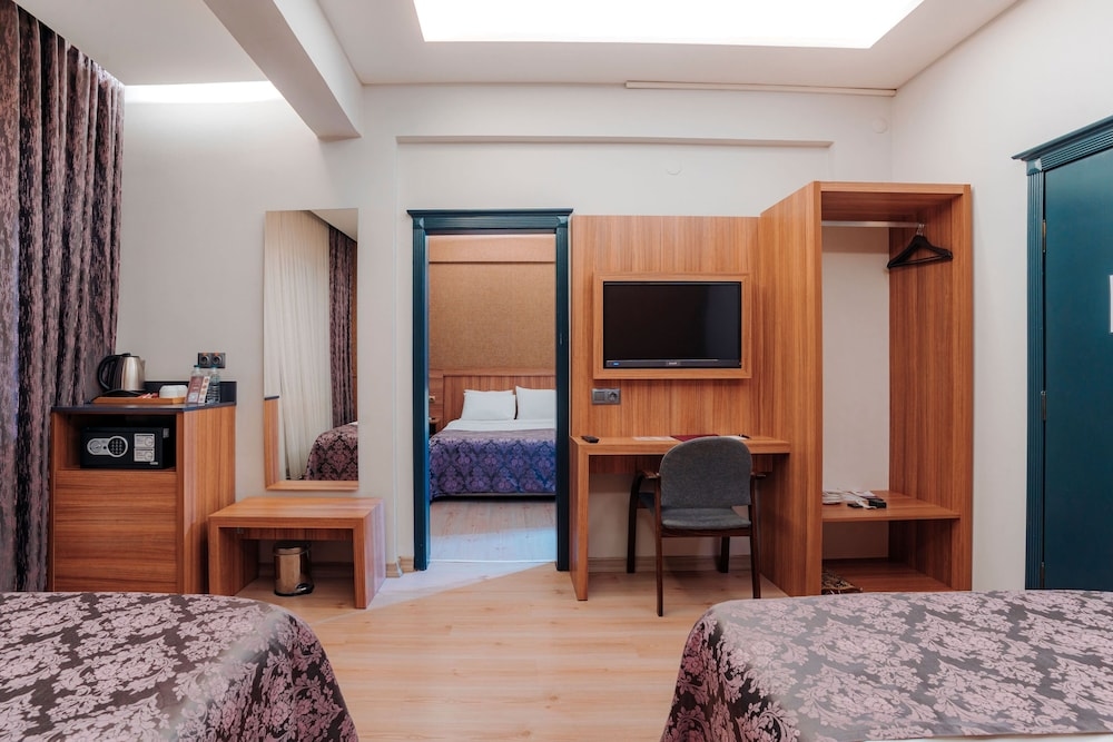 Aksular Hotel