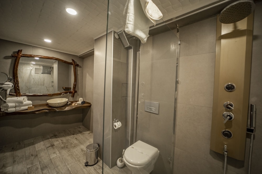 Aksular Hotel