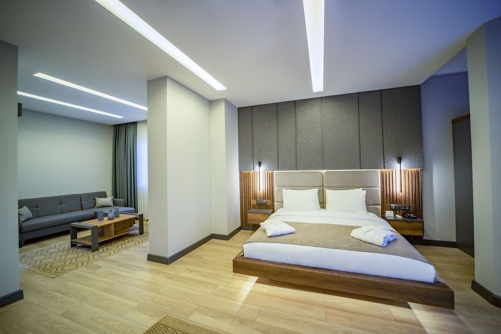 Aksular Hotel