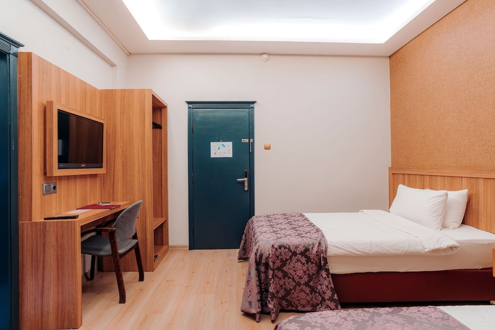 Aksular Hotel