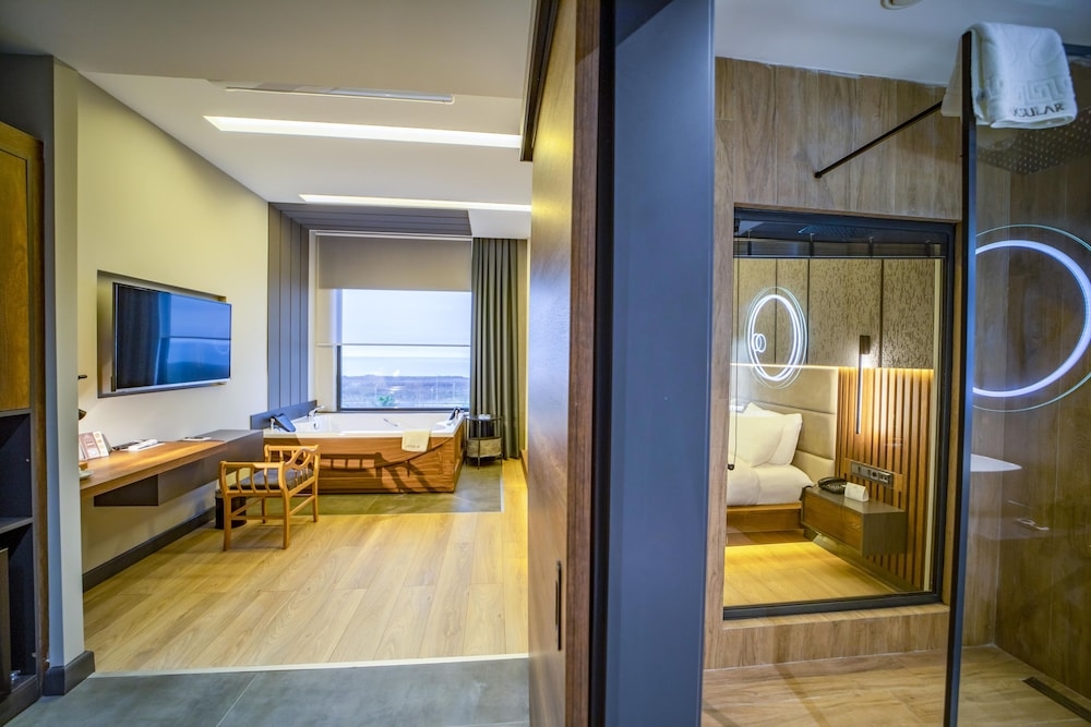 Aksular Hotel