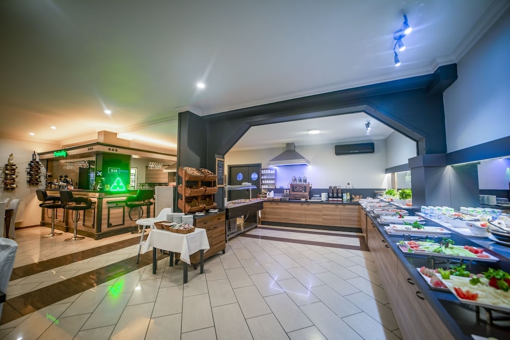 Aksular Hotel