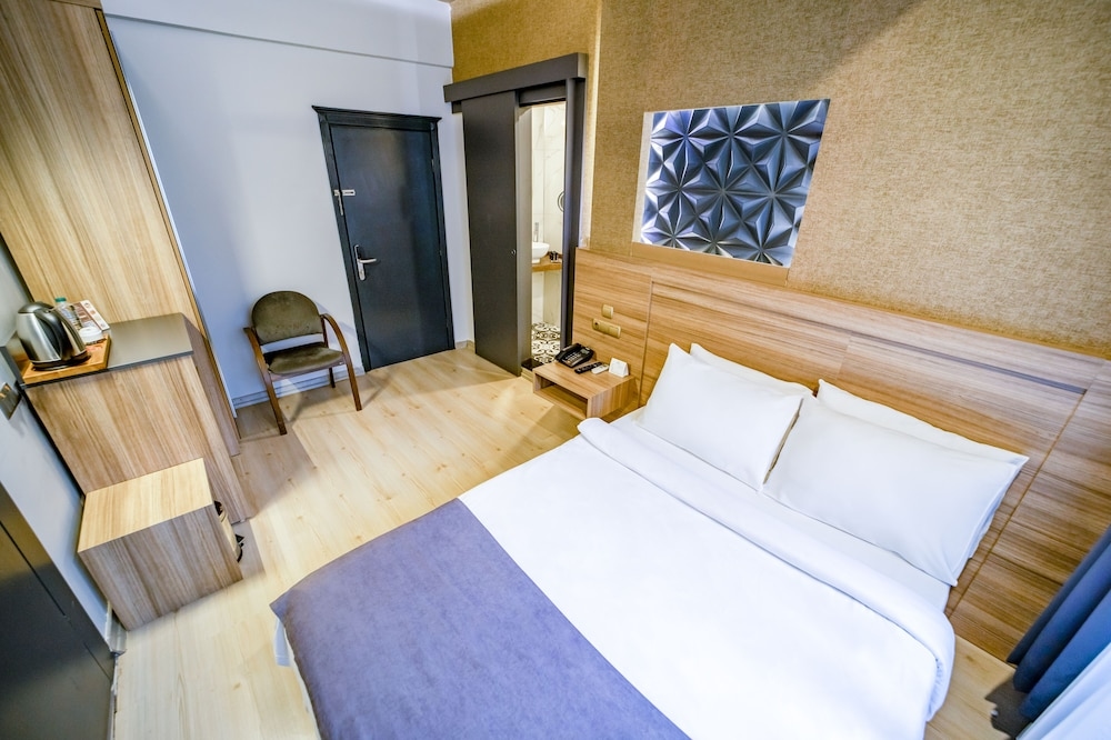 Aksular Hotel
