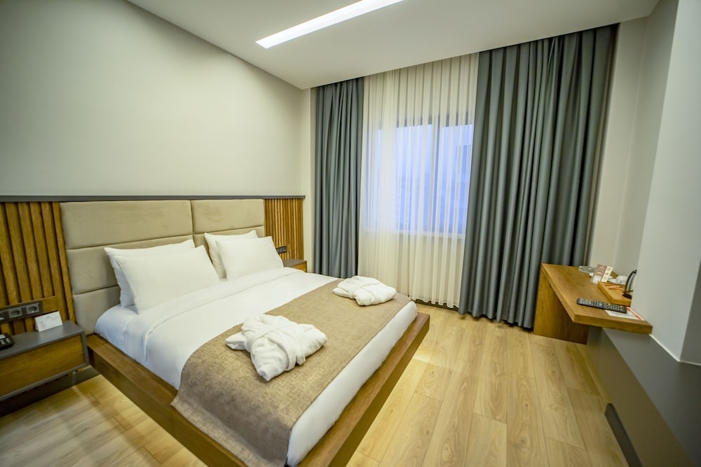 Aksular Hotel
