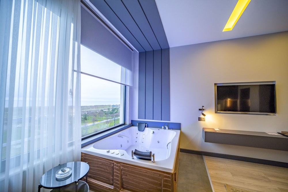 Aksular Hotel
