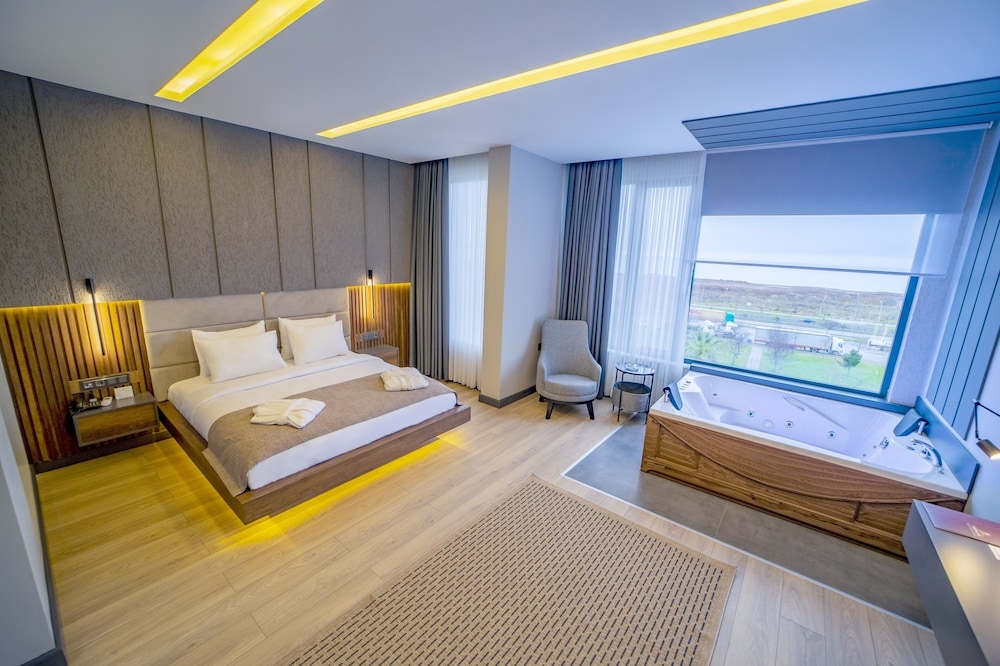 Aksular Hotel