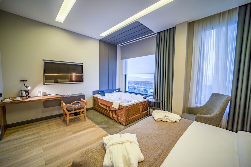 Aksular Hotel