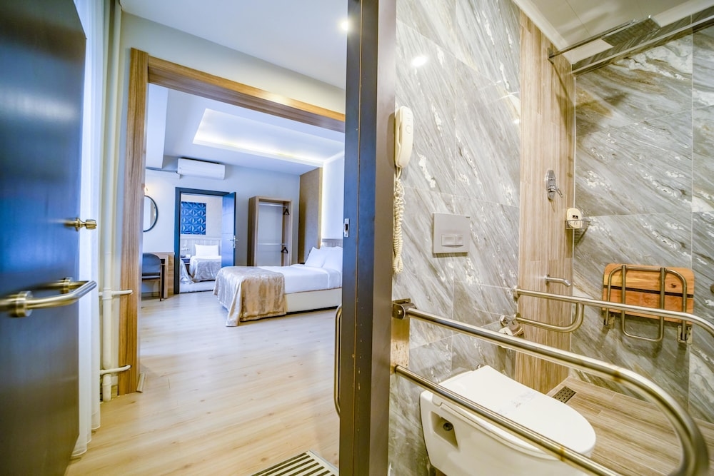 Aksular Hotel
