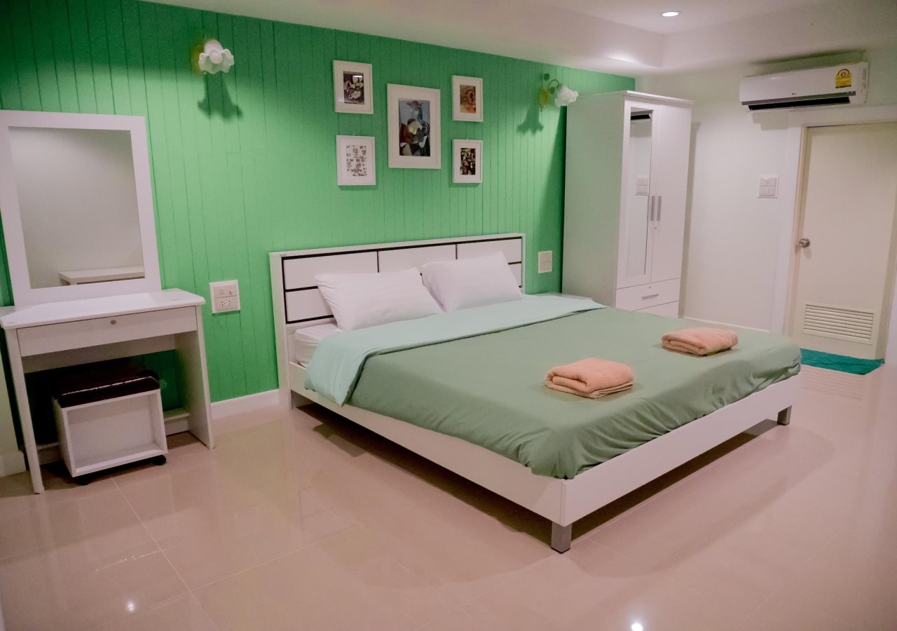 UJ Apartment