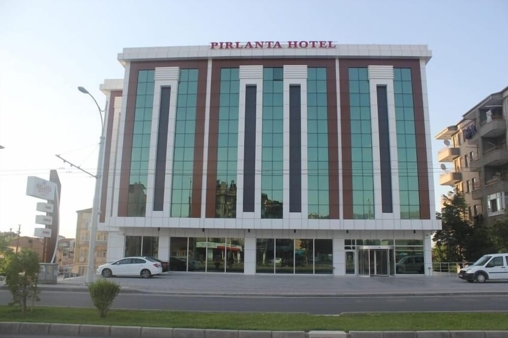 Yze Pirlanta Hotel