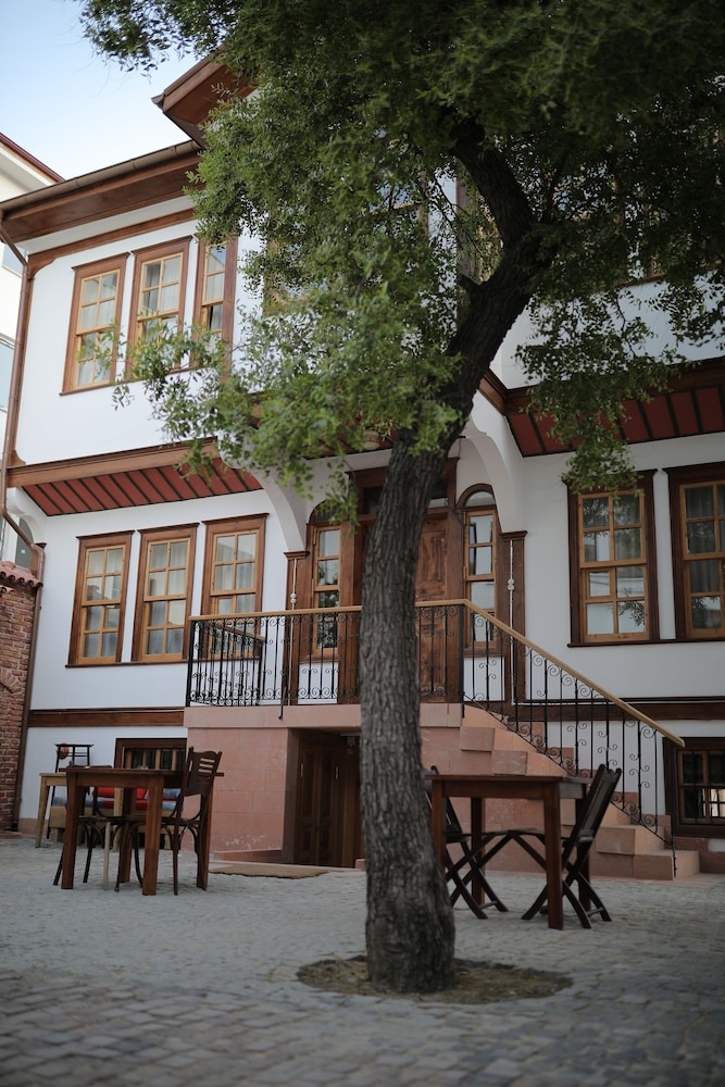 Melekli Konak