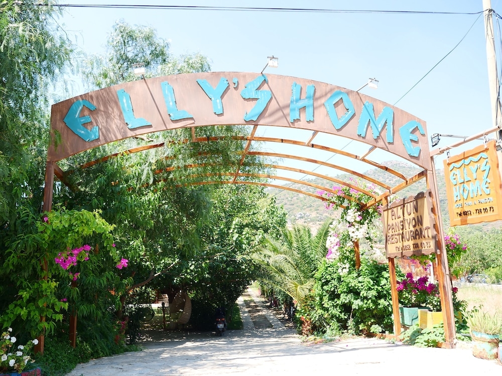 Elly's Home