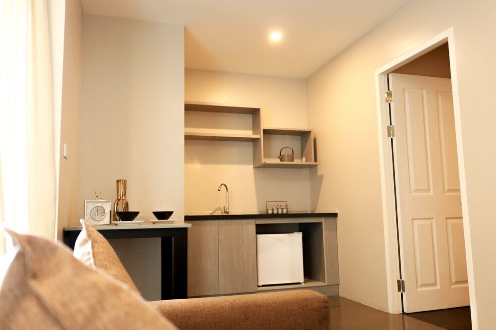 RoomQuest Sukhumvit 107