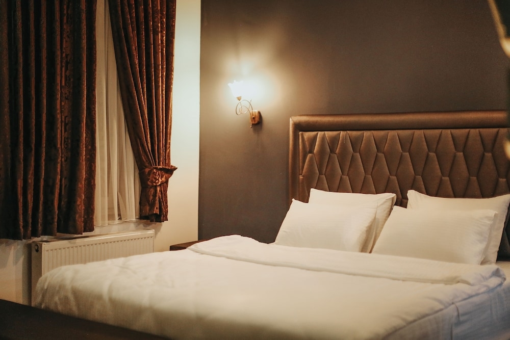 The Red Horse Hotel