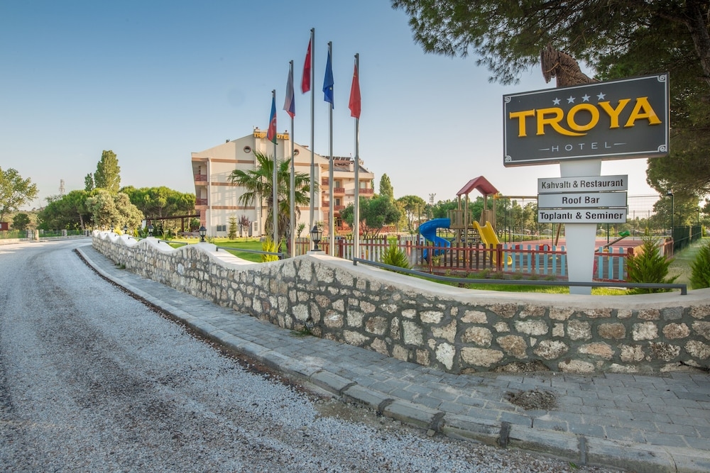 Troya Otel