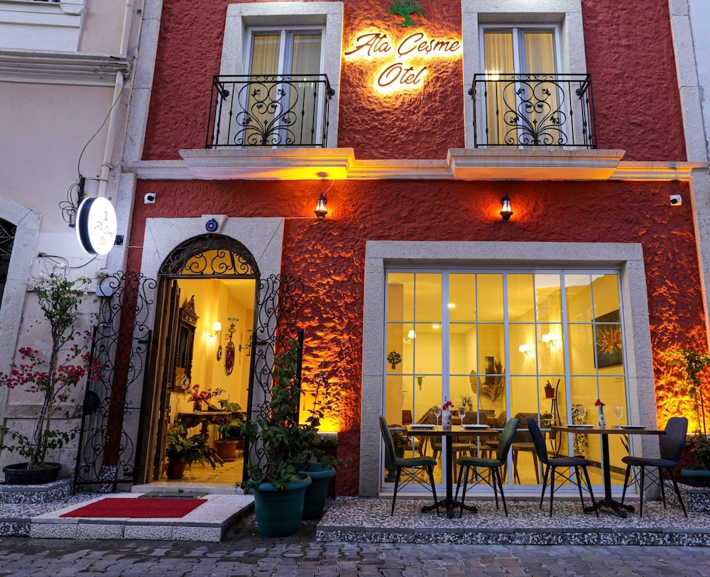 Ata Çeşme Otel