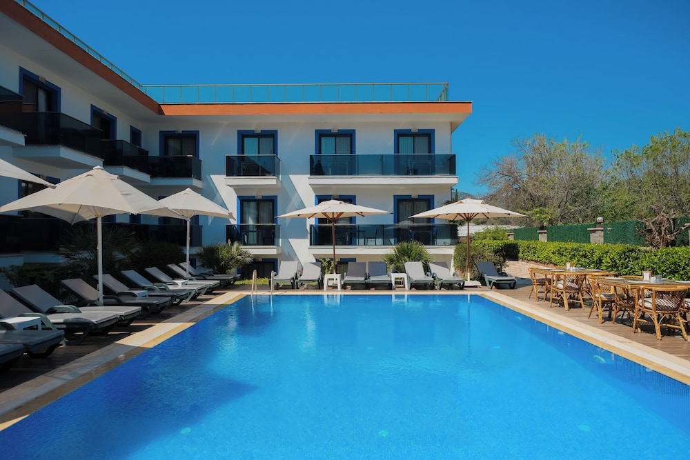 Çınar Butik Otel