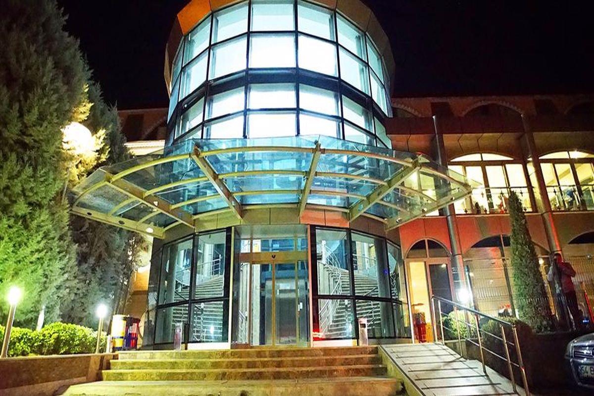 Sarot Thermal Palace Hotel