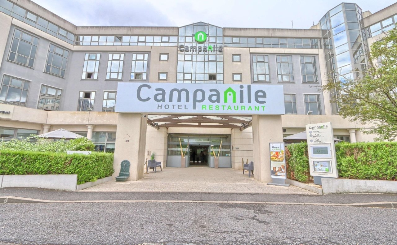 Hotel Campanile Roissy