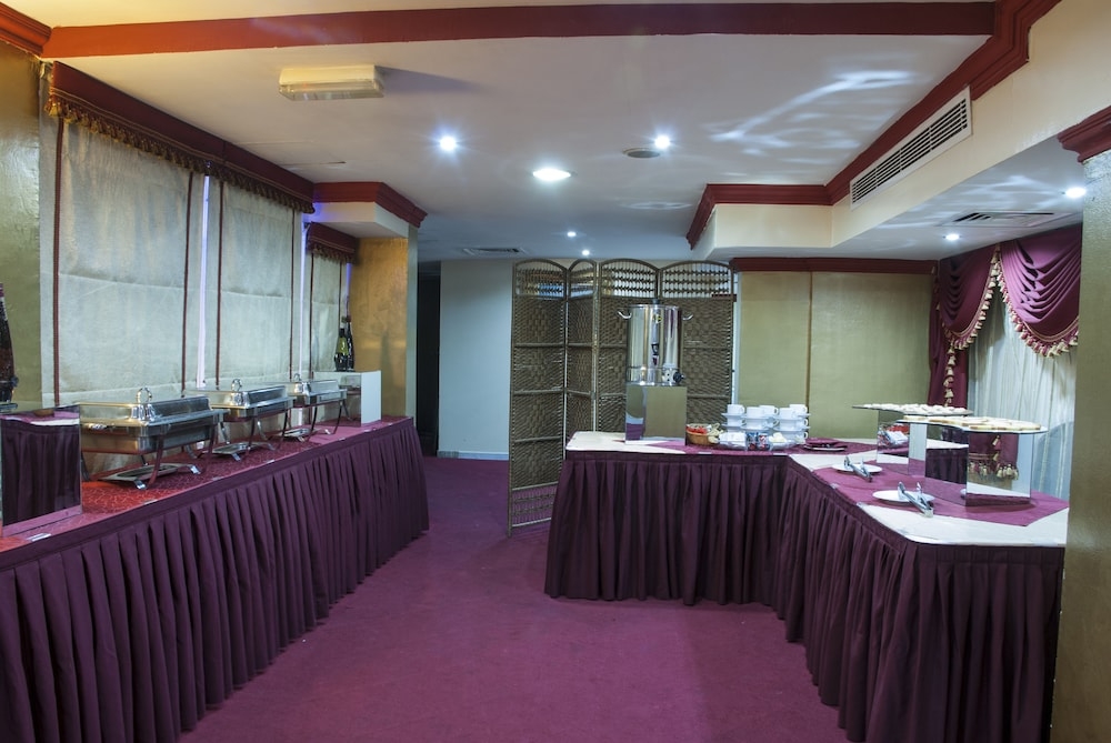 Al Maha Regency Hotel Suites