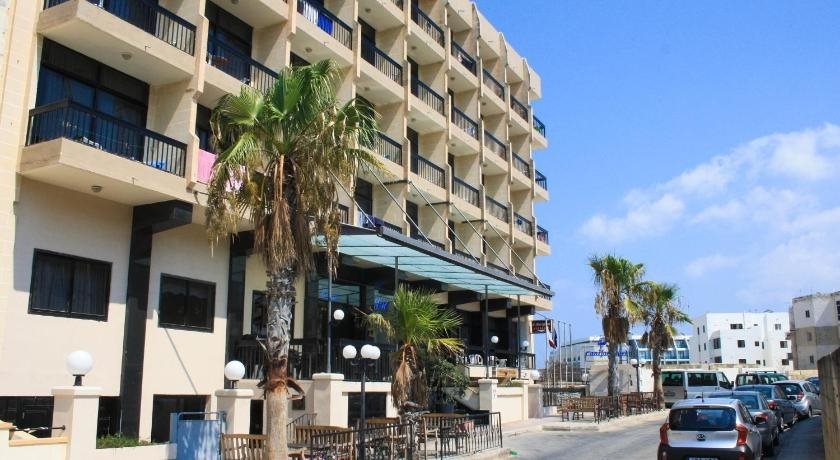 Canifor Hotel