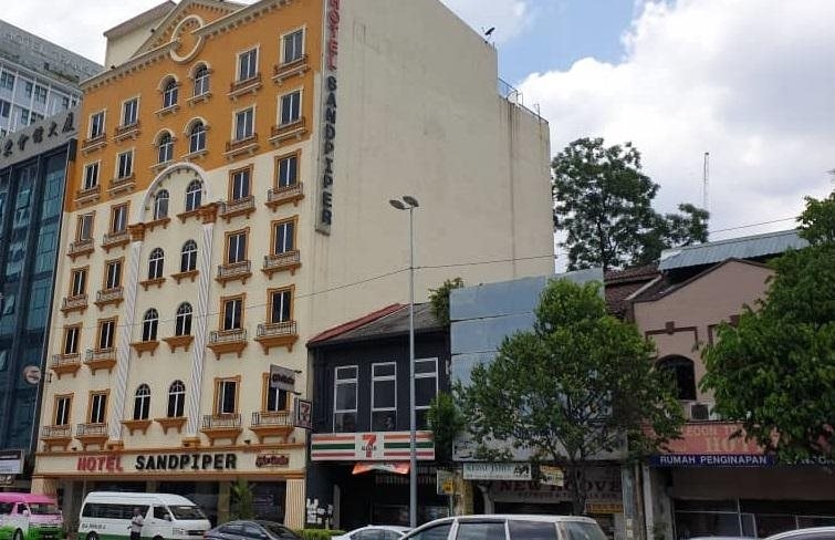 Sandpiper Hotel