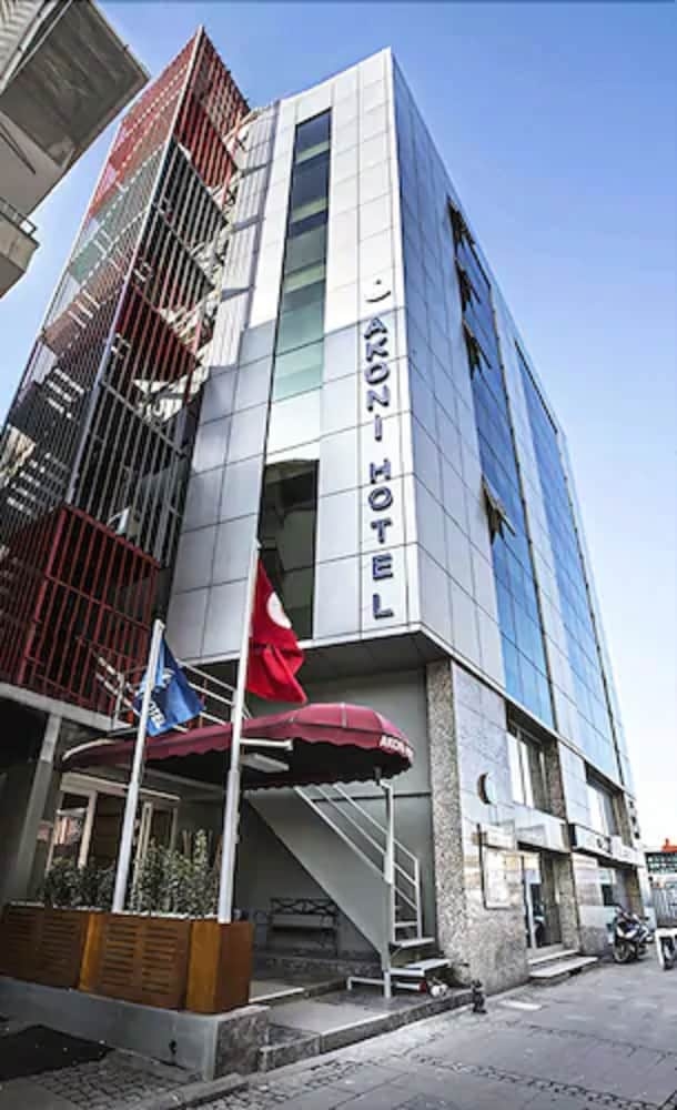 Akoni Hotel