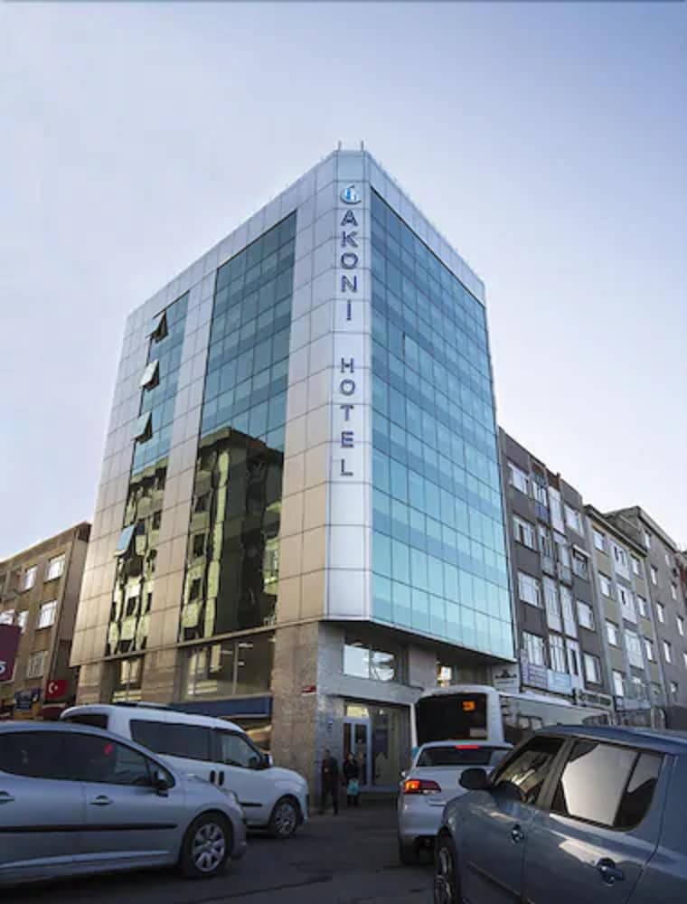 Akoni Hotel