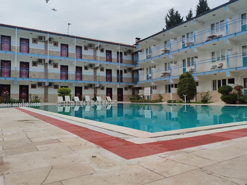 Uyum Hotel