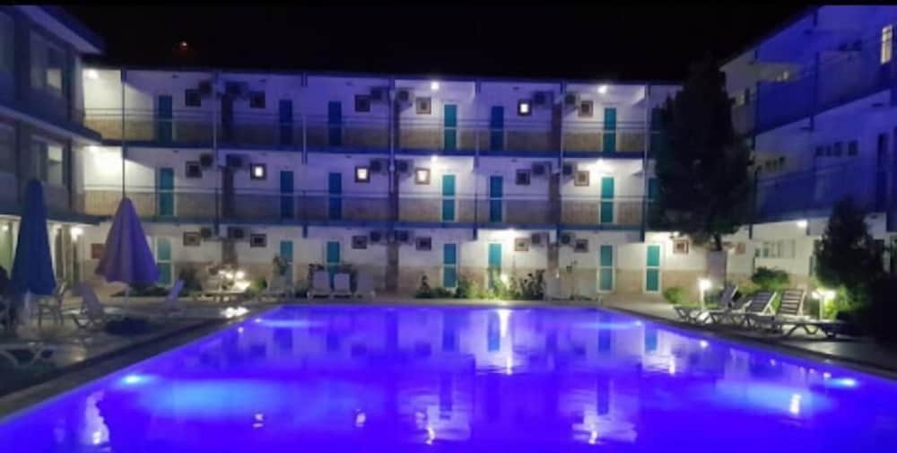 Uyum Hotel